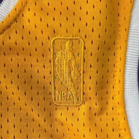 Magic Johnson Los Angeles Lakers Mitchell & Ness 1984-85 Hardwood Classic Jersey - Picture 6 of 10